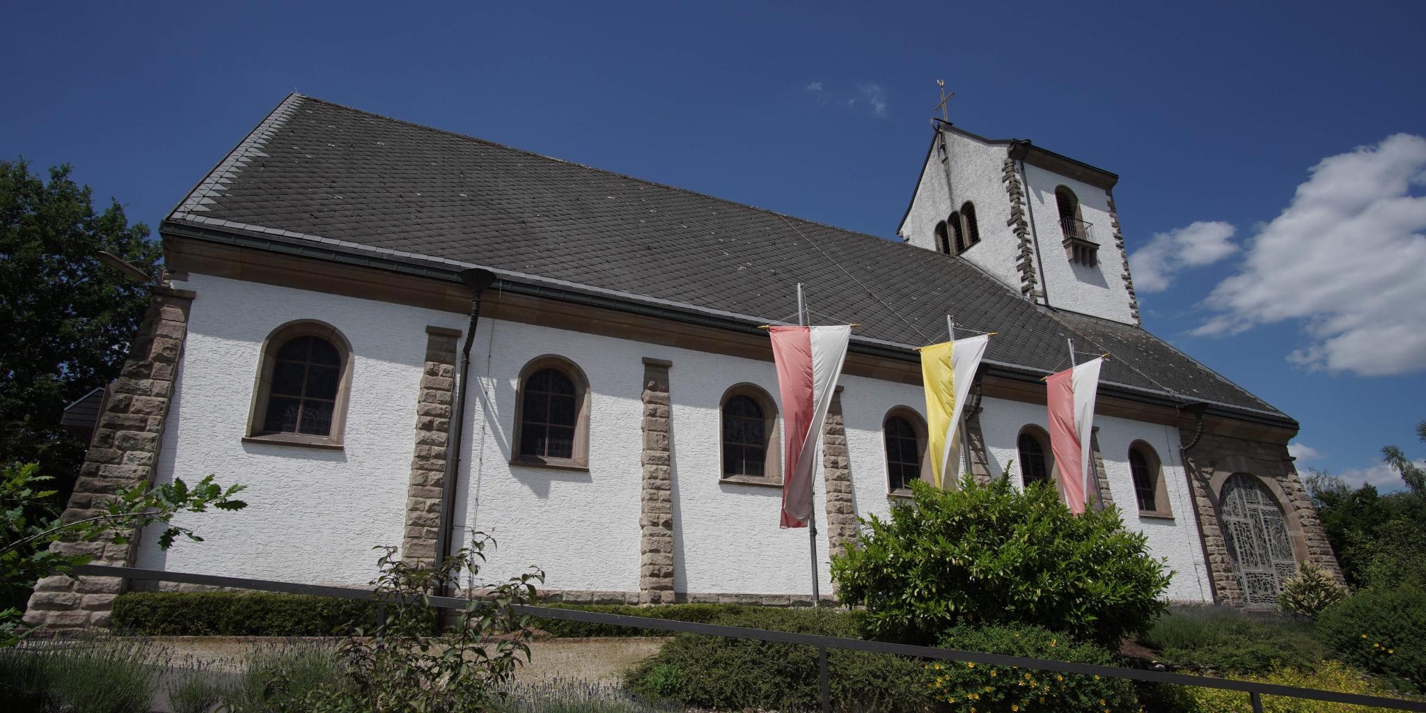 Außenansicht Kirche Maria Himmelfahrt